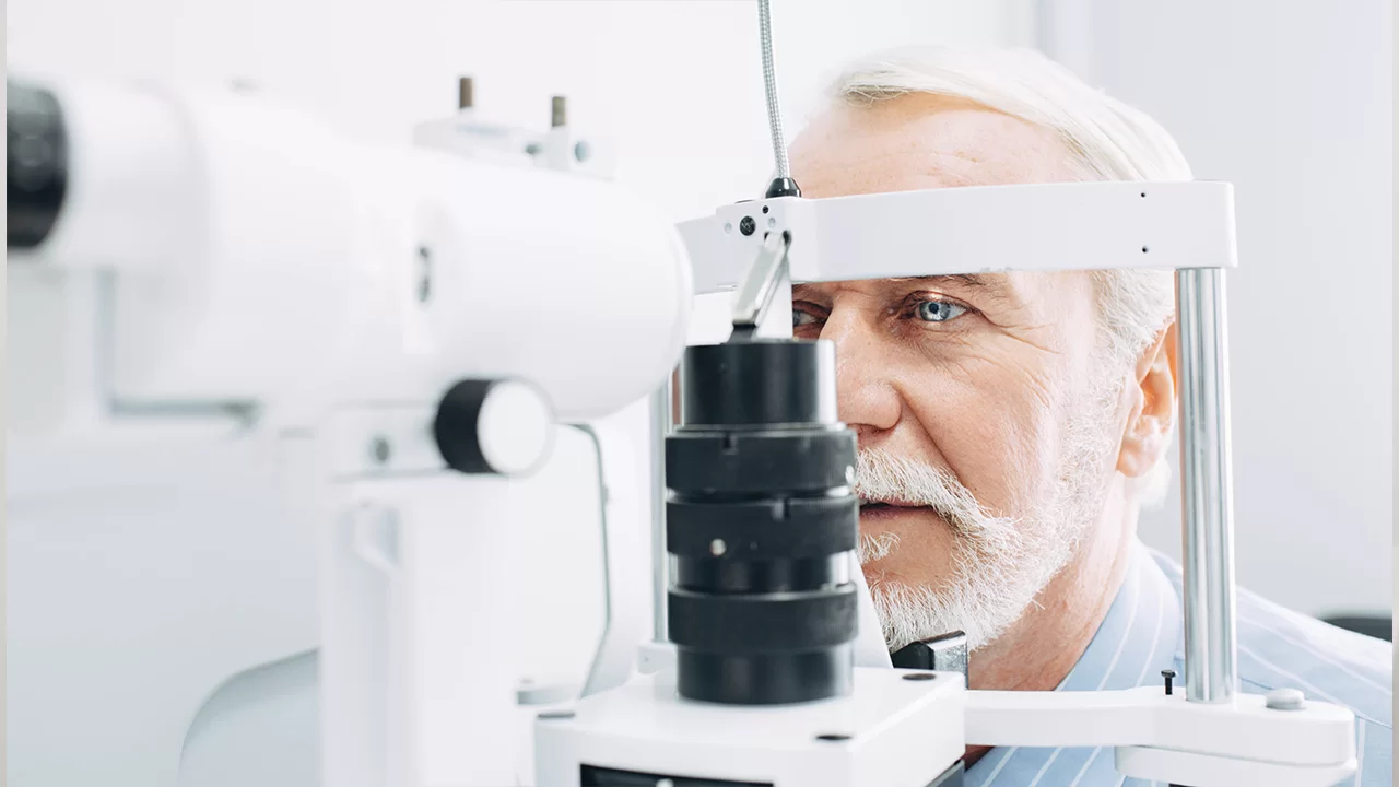 Wide-Angle Retinal Imaging